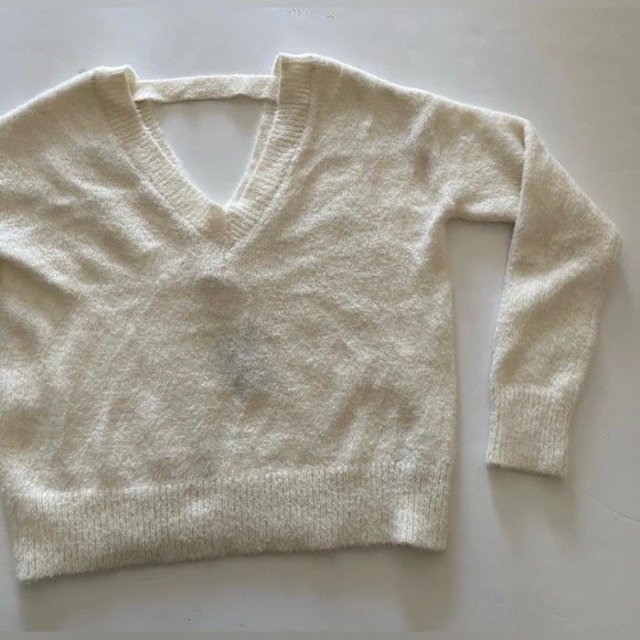 White V-Neck Fleece Jessica Simpson Knot Sweater - Picture 3 of 9